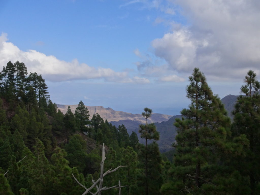 Nochmal der Blick auf die Berge von gestern.